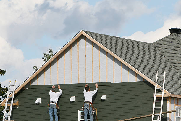 Professional Siding Installation technician working in Venus, PA